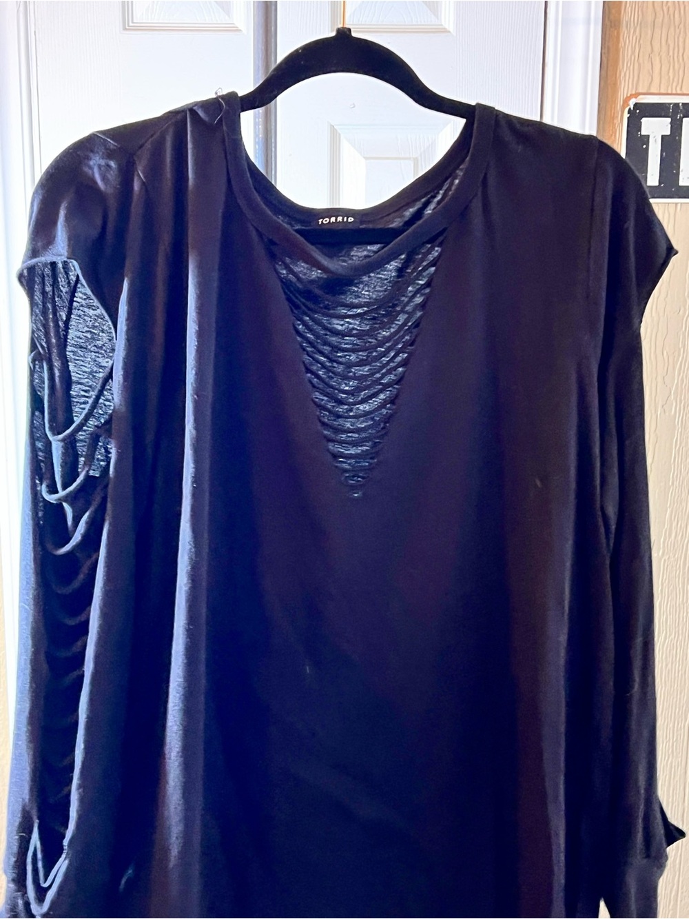 torrid Black Long Sleeve Tee with Laddered V-Front and Slashed Sleeve